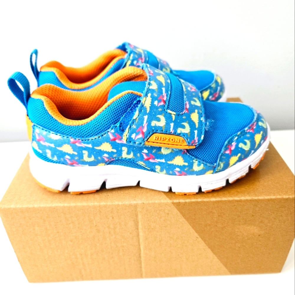 Boy's Ripzone sneakers size 9